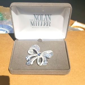 Nolan Miller Bow Pin